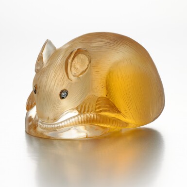 View full screen - View 1 of Lot 6. A RARE FABERGÉ JEWELLED CITRINE MODEL OF A MOUSE, ST PETERSBURG, CIRCA 1900.