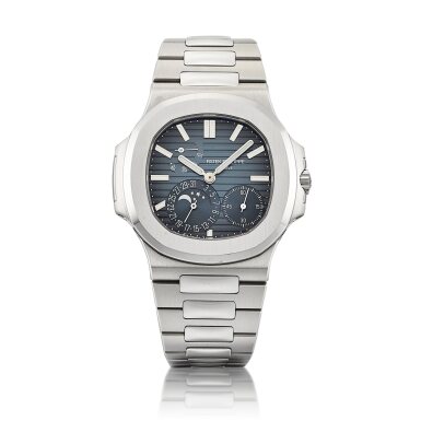 View full screen - View 1 of Lot 8005. Nautilus, Reference 5712 | A stainless steel bracelet watch with date, moon phases and power reserve indication, Circa 2017 | 百達翡麗 | Nautilus 型號5712 | 精鋼鏈帶腕錶,備日期、月相及動力儲備顯示,約2017年製.