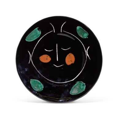 View full screen - View 1 of Lot 5. Service visage noir (A. R. 41).