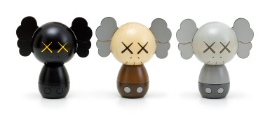 View full screen - View 1 of Lot 119. Holiday Japan Kokeshi Doll (Set of Three) | 日本假期木芥子(一組三件).