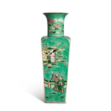 View full screen - View 1 of Lot 637. A green-ground famille-verte 'immortals' quadrangular vase, Qing dynasty, 19th century | 清十九世紀 綠地五彩仙人圖方瓶.