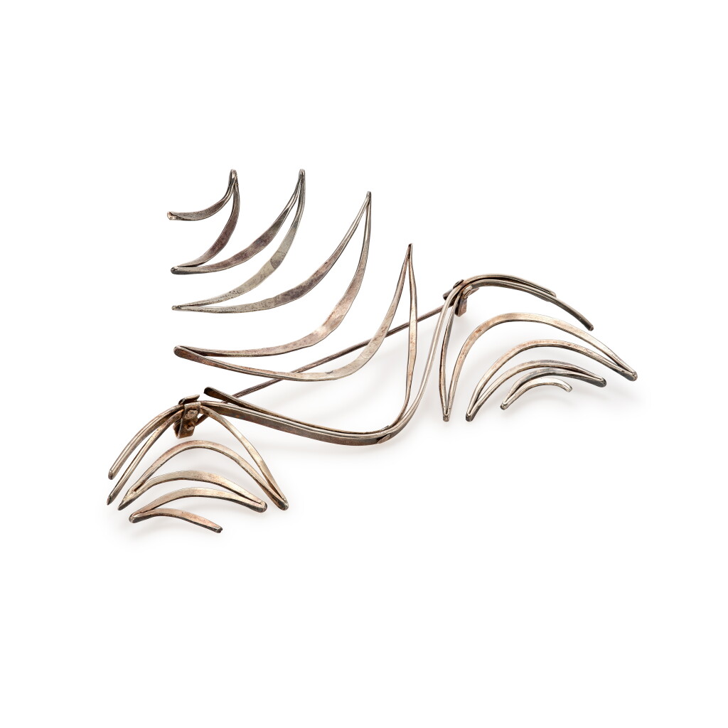View full screen - View 1 of Lot 9. Crab-Shaped Brooch.