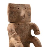 Personnage assis, Quimbaya, Rio Cauca, Colombie, 1000-1500 AP. J.-C., | Quimbaya seated figure, Rio Cauca region, Colombia, AD 1000-1500