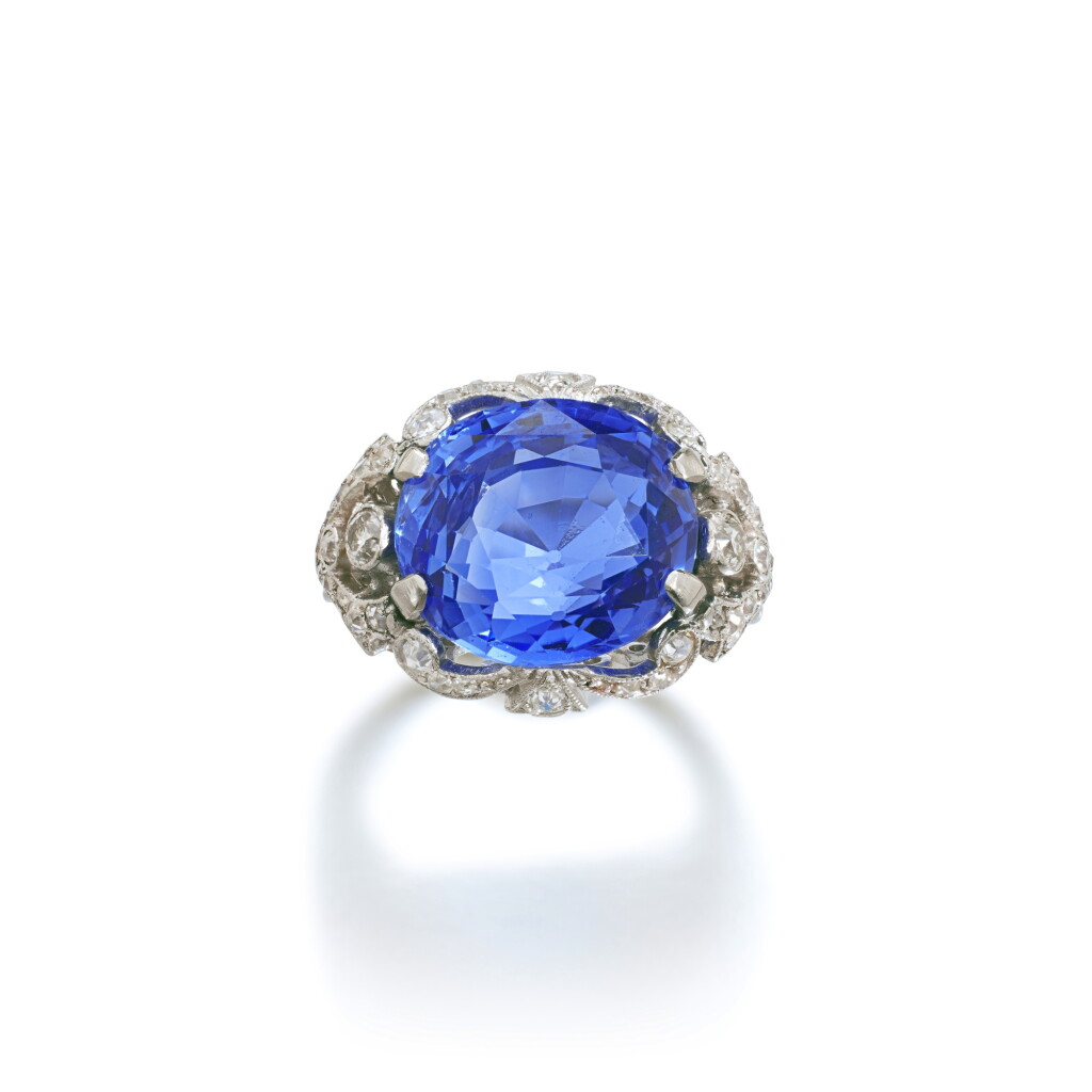 View full screen - View 1 of Lot 901. Sapphire and diamond ring.