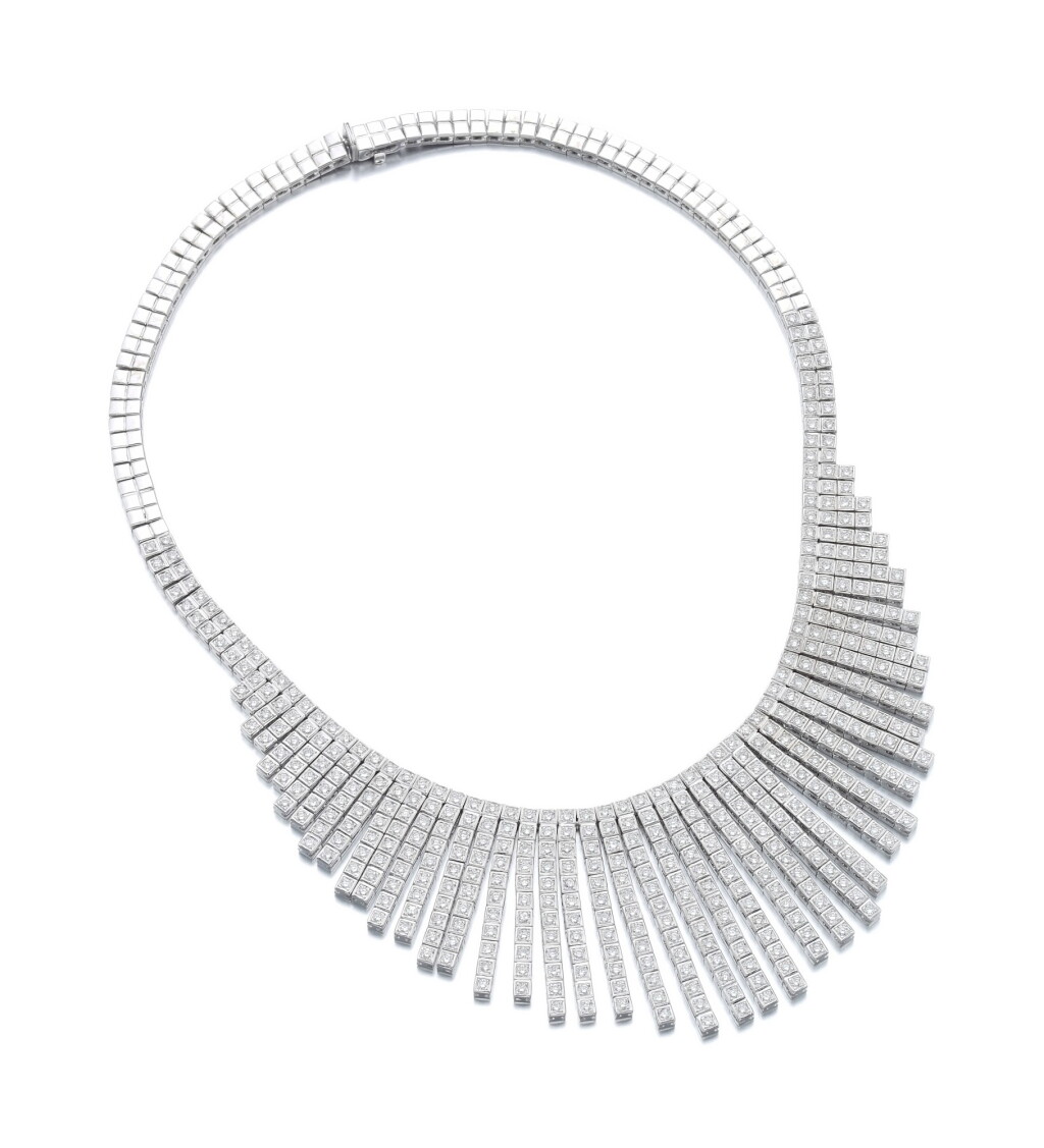 View full screen - View 1 of Lot 58. DIAMOND NECKLACE.