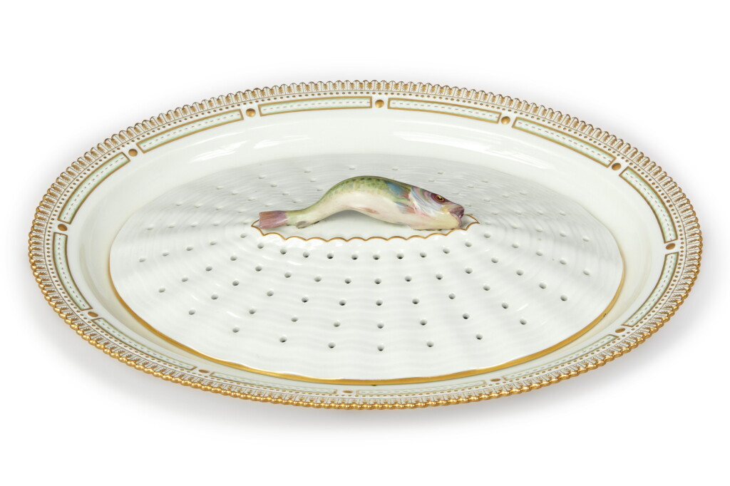 View full screen - View 1 of Lot 373. A ROYAL COPENHAGEN OVAL 'FISH' PLATTER AND A PIERCED COVER, MODERN.