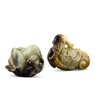 View full screen - View 1 of Lot 621. TWO JADE FIGURES OF MANDARIN DUCKS MING DYNASTY | 明 玉雕鴛鴦兩件.