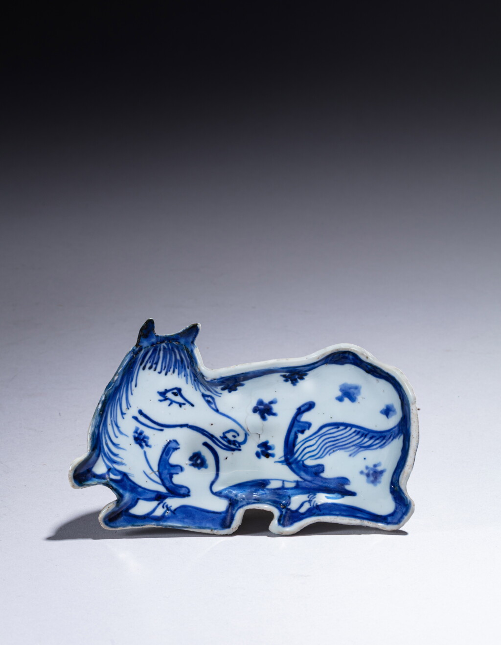 View full screen - View 1 of Lot 159. A blue and white ko-sometsuke 'horse' sweetmeat dish, Ming dynasty, Tianqi period.