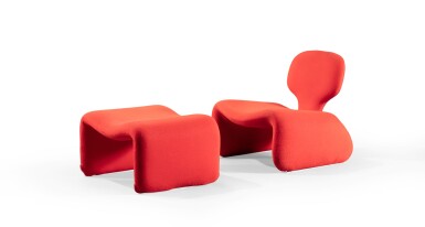 View full screen - View 1 of Lot 13. Chauffeuse et ottoman Djinn, le modèle créé en 1965 .