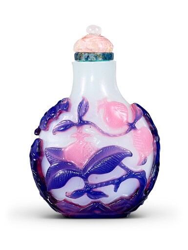 View full screen - View 1 of Lot 1806. A pink and blue overlay white glass 'peaches and bats' snuff bottle Qing dynasty, 18th century | 清十八世紀 涅白地套二色料福壽雙全鼻煙壺.