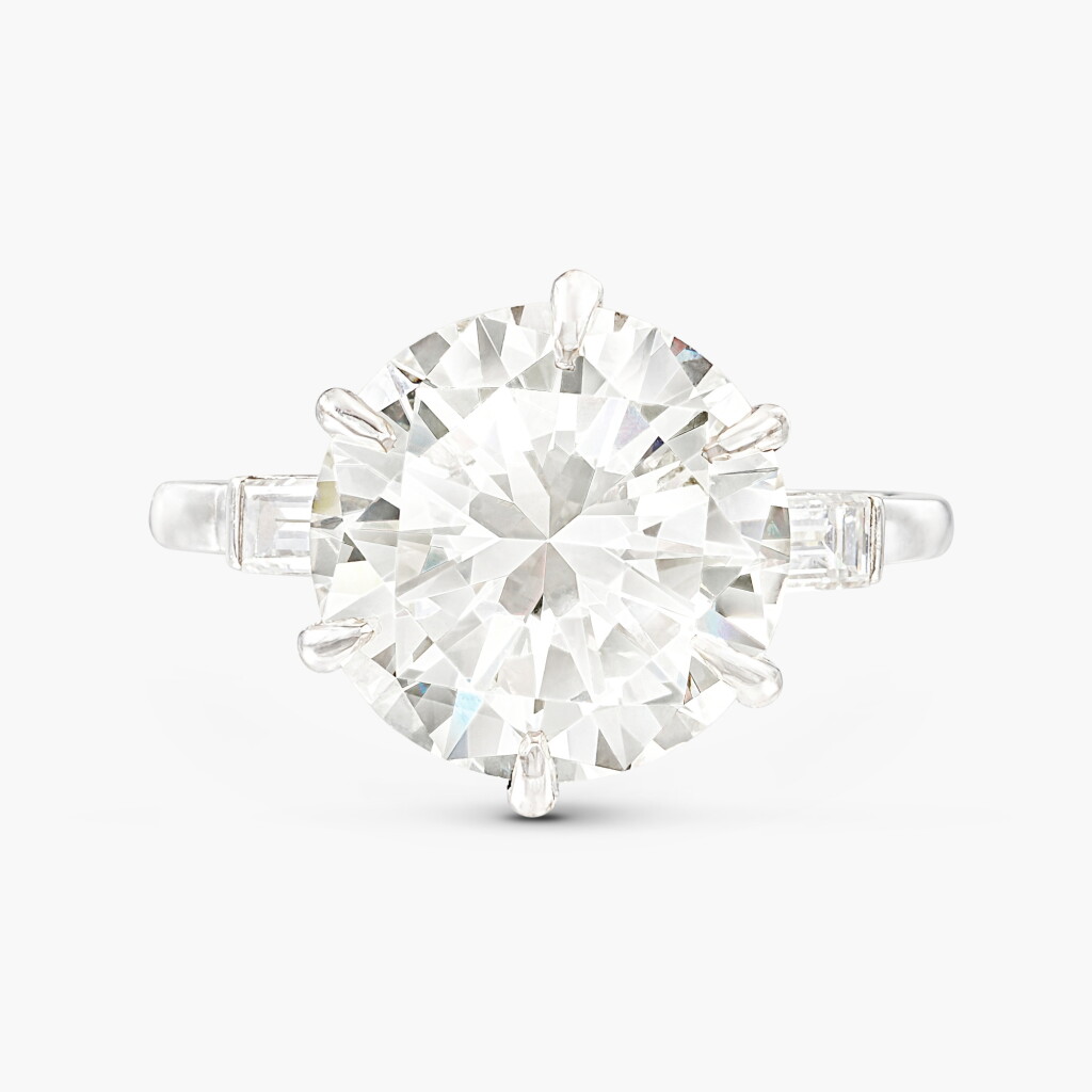 View full screen - View 1 of Lot 1737. Diamond Ring | 5.94克拉 圓形 L色 鑽石 戒指.