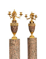 Paire de candélabres en granit et bronze doré, probablement Russie, d'époque Louis XVI, vers 1770