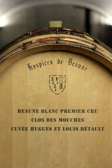 View full screen - View 1 of Lot 358. Beaune Blanc Premier Cru Clos des Mouches, Cuvée Hugues et Louis Bétault 2022 (1 PCE).