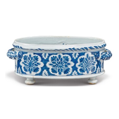 View full screen - View 1 of Lot 258. A FRENCH FAIENCE BLUE AND WHITE OVAL TWO-HANDLED BASIN, EARLY 18TH CENTURY.
