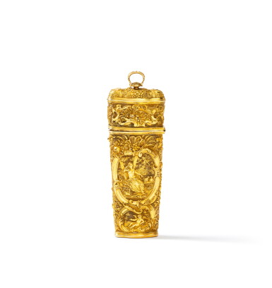 View full screen - View 1 of Lot 105. A gold etui, probably English, circa 1760.