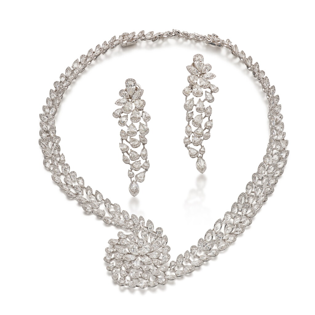 View full screen - View 1 of Lot 1410. DIAMOND DEMI-PARURE | 鑽石 項鏈 配 耳墜套裝.