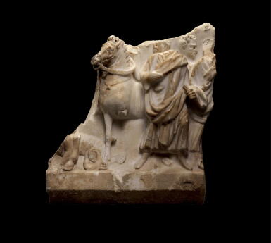 View full screen - View 1 of Lot 262. A ROMAN MARBLE SARCOPHAGUS LID FRAGMENT WITH CIRCUS SCENE, CIRCA LATE 3RD CENTURY A.D..