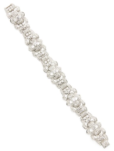 View full screen - View 1 of Lot 404. DIAMOND BRACELET.