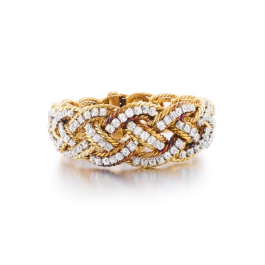 View full screen - View 1 of Lot 135. Bracelet or et diamants | Gold and diamond bracelet.