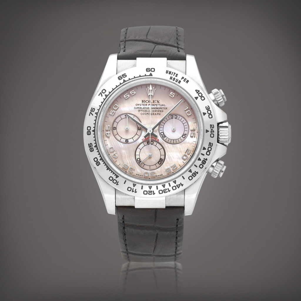 全螢幕檢視 - 查看2215Cosmograph Daytona, Reference 116519 | A white gold chronograph wristwatch with mother-of-pearl dial, Circa 2000 | 勞力士 | COSMOGRAPH DAYTONA 型號116519 | 白金計時腕錶,備珠母貝錶盤的1