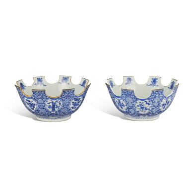 View full screen - View 1 of Lot 166. A Pair of Chinese Export Blue and White 'Floral' and 'Hundred Antiques' Montieths, Qing Dynasty, Kangxi Period | 清康熙 青花花卉博古紋酒杯盆一對.