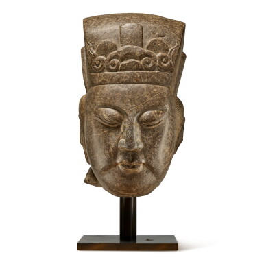 View full screen - View 1 of Lot 252. A large stone head of an official, Ming dynasty | 明 石雕文官首像.