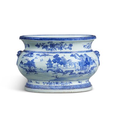 View full screen - View 1 of Lot 513. A Rare Large Chinese Export Blue and White Large Oval Wine Cistern Qing Dynasty, Qianlong Period, Circa 1770 | 清乾隆 約1770年 青花山水人物圖大缸.