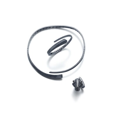 View full screen - View 1 of Lot 942. Coloured diamond demi-parure and a coloured diamond, diamond and emerald ring.