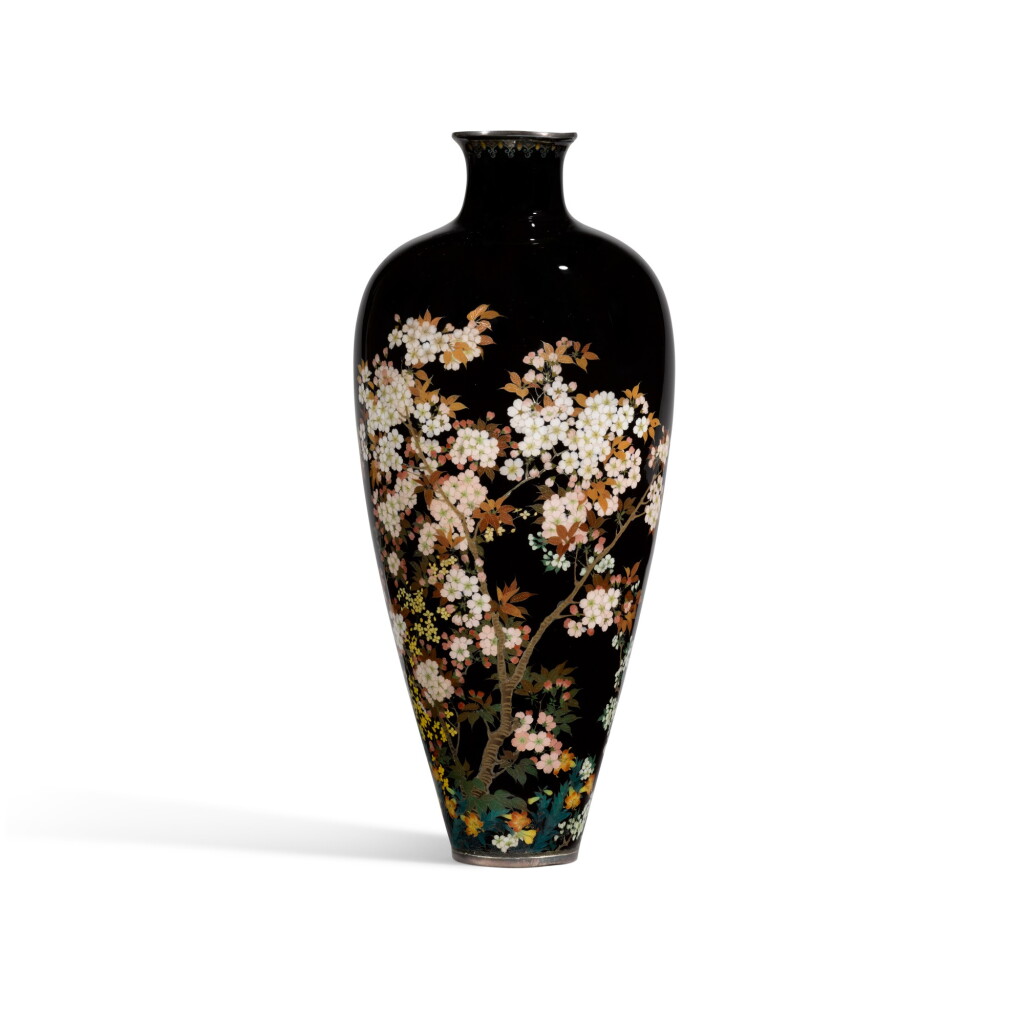 View full screen - View 1 of Lot 138. A CLOISONNÉ ENAMEL VASE SIGNED KYOTO NAMIKAWA (NAMIKAWA YASUYUKI, 1845-1927), MEIJ PERIOD, LATE 19TH CENTURY.