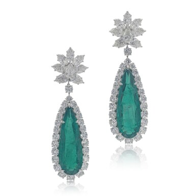 View full screen - View 1 of Lot 297. Pair of emerald and diamond pendent ear clips | 海瑞溫斯頓 祖母綠及鑽石耳墜一對.