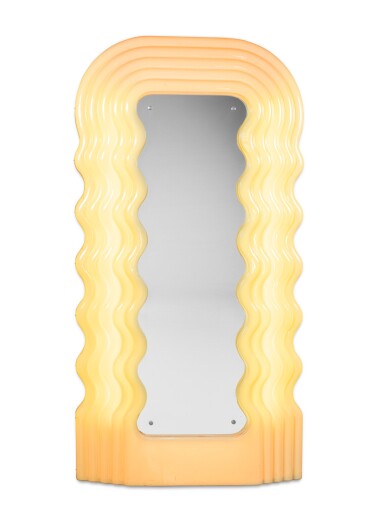 View full screen - View 1 of Lot 3. Miroir Ultrafragola, le modèle créé en 1970 .