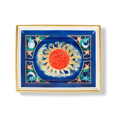 View full screen - View 1 of Lot 134. PATEK PHILIPPE | PORCELAINE DE LIMOGES VIDE POCHE 'L'HORLOGERIE A TRAVERS LE MONDE' A PORCELAIN AND ENAMEL DISH, CIRCA 1988/1989.