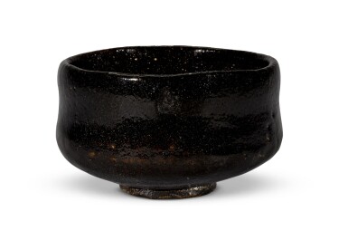 View full screen - View 1 of Lot 99. A RAKU CHAWAN, EDO PERIOD, 17TH-18TH CENTURY .