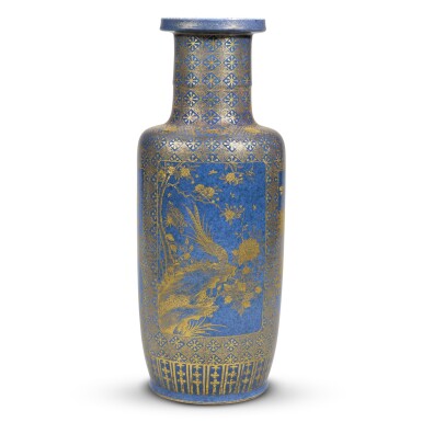 View full screen - View 1 of Lot 170. A magnificent powder-blue and gilt-decorated rouleau vase, Qing Dynasty, Kangxi period | 清康熙 灑藍地描金開光錦堂富貴圖棒槌瓶.