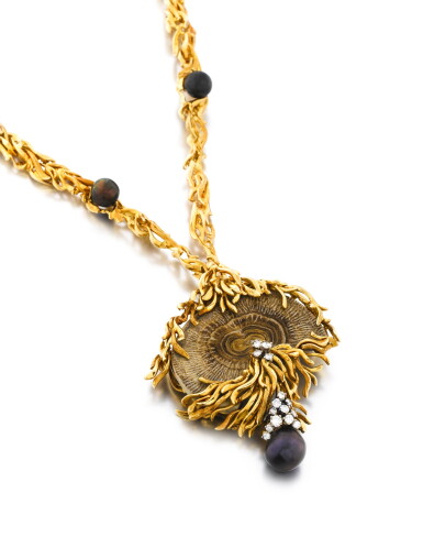 View full screen - View 1 of Lot 434. Gilbert Albert | Collier bois fossilisé, perles de culture et diamants | Petrified wood, cultured pearl and diamond necklace.