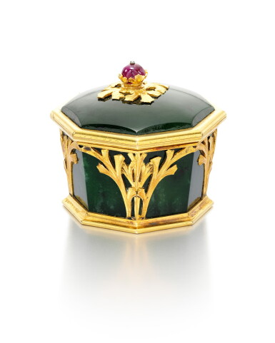 View full screen - View 1 of Lot 6. A JEWELLED GOLD-MOUNTED NEPHRITE BOX, POSSIBLY IVAN FEODOROV, MOSCOW, 1899-1908.