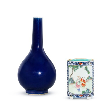 View full screen - View 1 of Lot 340. A blue-glazed bottle vase and a famille-rose lobed brushpot Seal marks and period of Qianlong | 清乾隆 霽藍釉長頸膽瓶 及 粉彩青花開光攜琴訪友圖海棠式筆筒 《乾隆年製》款.