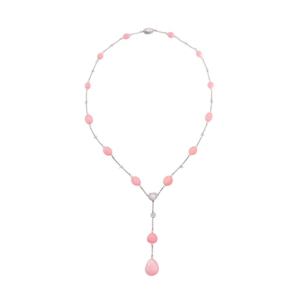 View full screen - View 1 of Lot 2862. Conch Pearl, Seed Pearl and Diamond Necklace | 海螺珠, 珍珠 配 鑽石 項鏈.