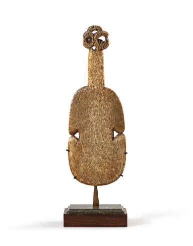 View full screen - View 1 of Lot 127. Whale bone club Kotiate Paraoa, Maori, New Zealand, 19th century | Massue Kotiate Paraoa, Maori, Nouvelle-Zélande, XIXe siècle.