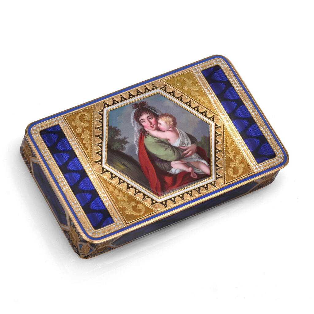 View full screen - View 1 of Lot 1124. A gold and enamel snuff box, probably Geneva, circa 1800/1805.