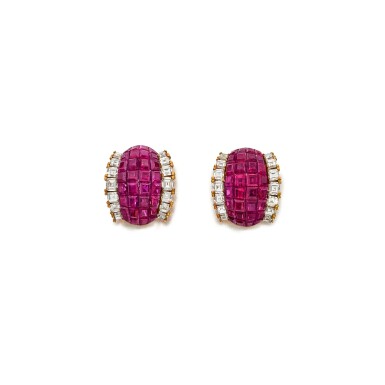 View full screen - View 1 of Lot 25. Van Cleef & Arpels | Pair of Mystery-Set Ruby and Diamond Earclips 梵克雅寶 隱密式鑲嵌紅寶石配鑽石耳環一對.