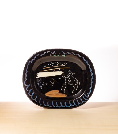 View full screen - View 1 of Lot 73. Plat corrida sur fond noire (A.R.198) .