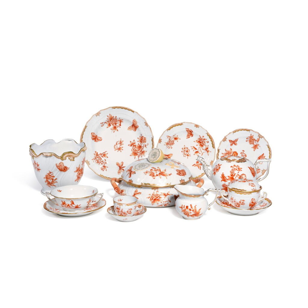 View full screen - View 1 of Lot 61. A HEREND 'QUEEN VICTORIA RUST' PATTERN COMPOSITE PART DINNER AND DESSERT SERVICE .