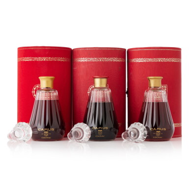 View full screen - View 1 of Lot 6688. Camus La Grande Marque Cognac Baccarat Crystal Decanter 40.0 abv NV (3 BT70).