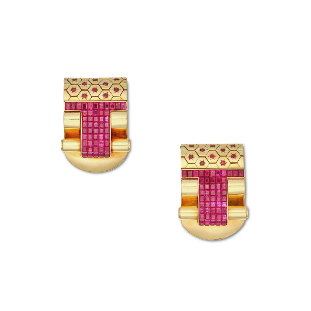 View full screen - View 1 of Lot 68. Pair of 'Mystery-Set' Gold and Ruby 'Ludo Hexagone' Clips, France | 梵克雅寶 | 一對黃金及密鑲紅寶石 'Ludo Hexagon' 耳夾,法國.