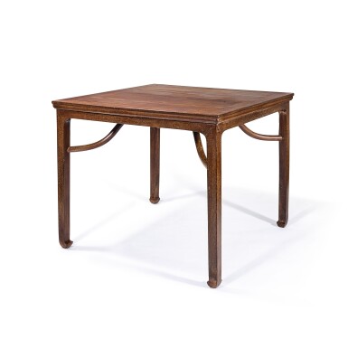 View full screen - View 1 of Lot 2026. A jichimu square table, 17th - 18th century 十七至十八世紀 鸂鶒木霸王棖方桌.