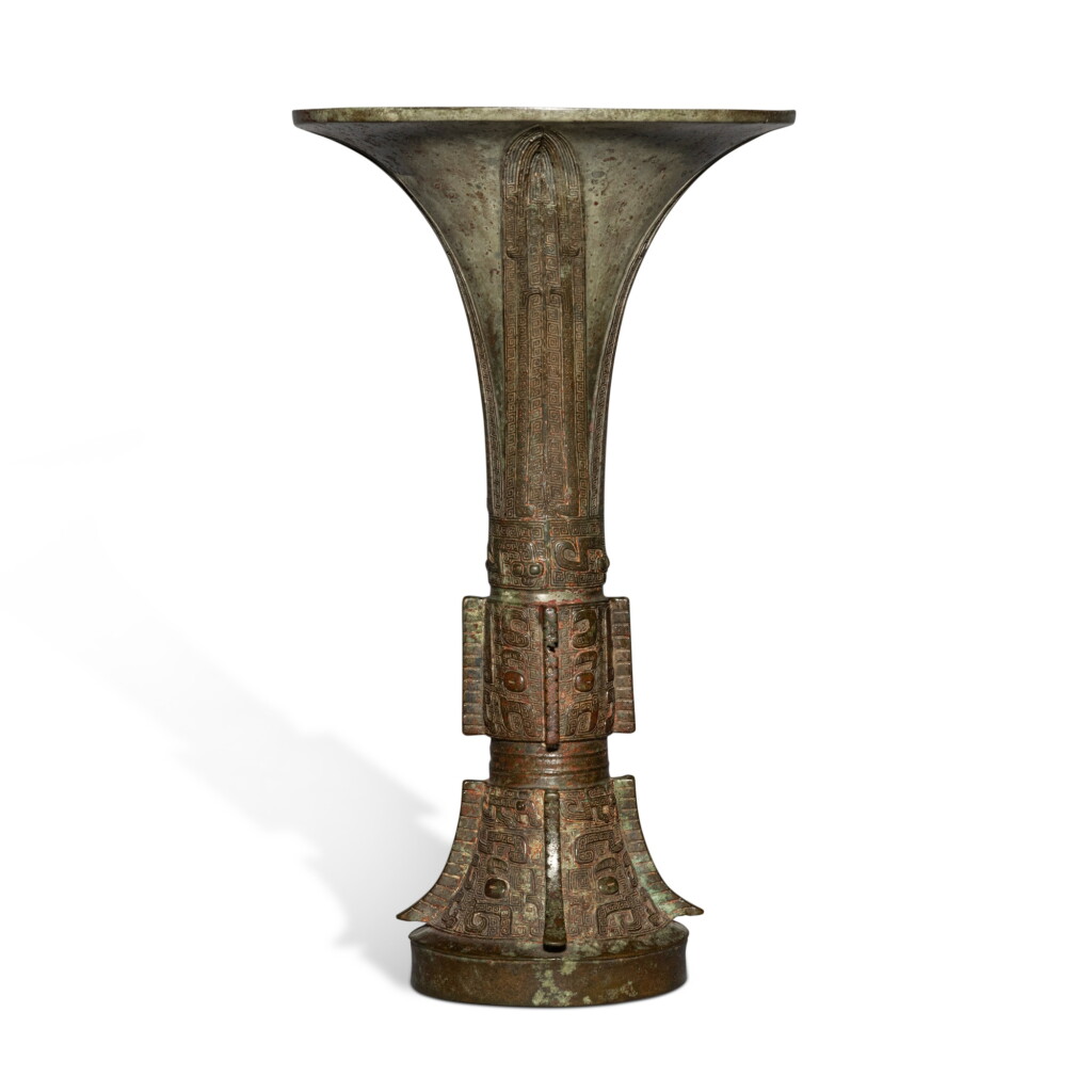 View full screen - View 1 of Lot 615. The Huan Fu Ding Gu, Late Shang dynasty | 商末 鴅父丁觚.