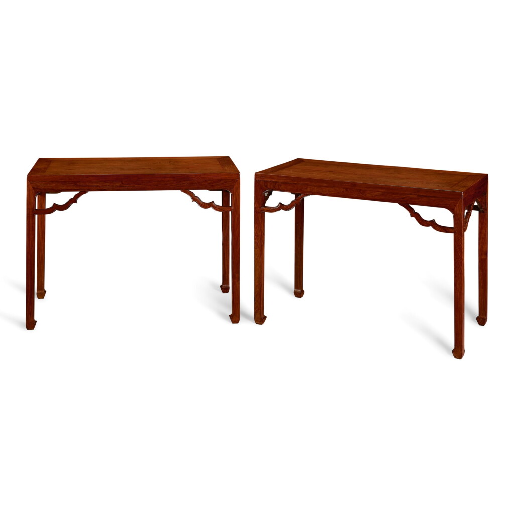 View full screen - View 1 of Lot 47. A PAIR OF HUANGHUALI RECTANGULAR CORNER-LEG TABLES, TIAOZHUO MING DYNASTY, EARLY 17TH CENTURY | 明十七世紀初 黃花梨如意角牙馬蹄足四平條桌成對.