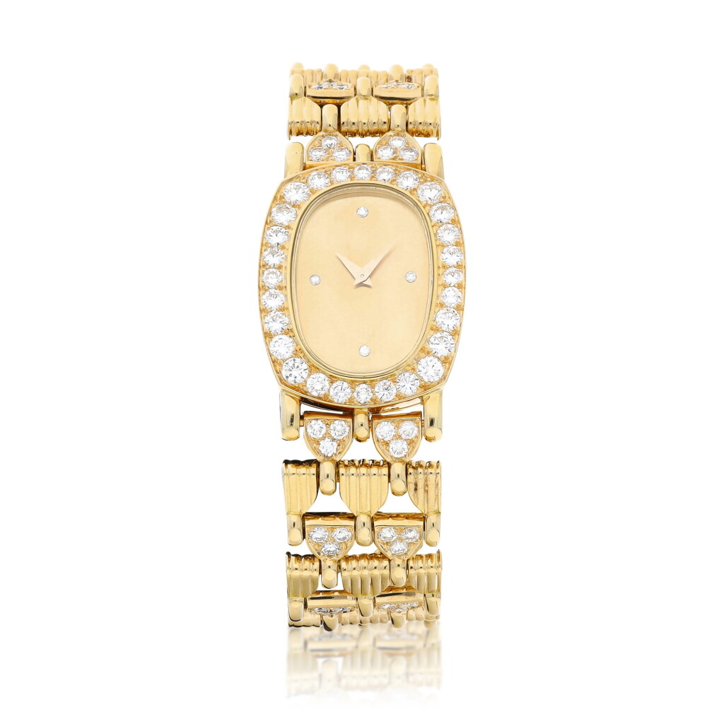 View full screen - View 1 of Lot 8124. Vacheron Constantin | A yellow gold and diamond-set bracelet watch, Retailed by Boucheron, Circa 1980 | 江詩丹頓 | 黃金鑲鑽石鏈帶腕錶,由Boucheron發行,約1980年製.