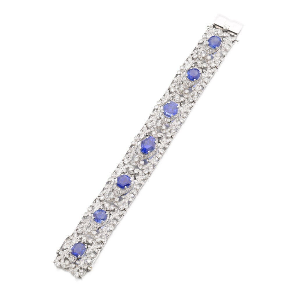 View full screen - View 1 of Lot 615. Sapphire and diamond bracelet | 藍寶石及鑽石手鏈.